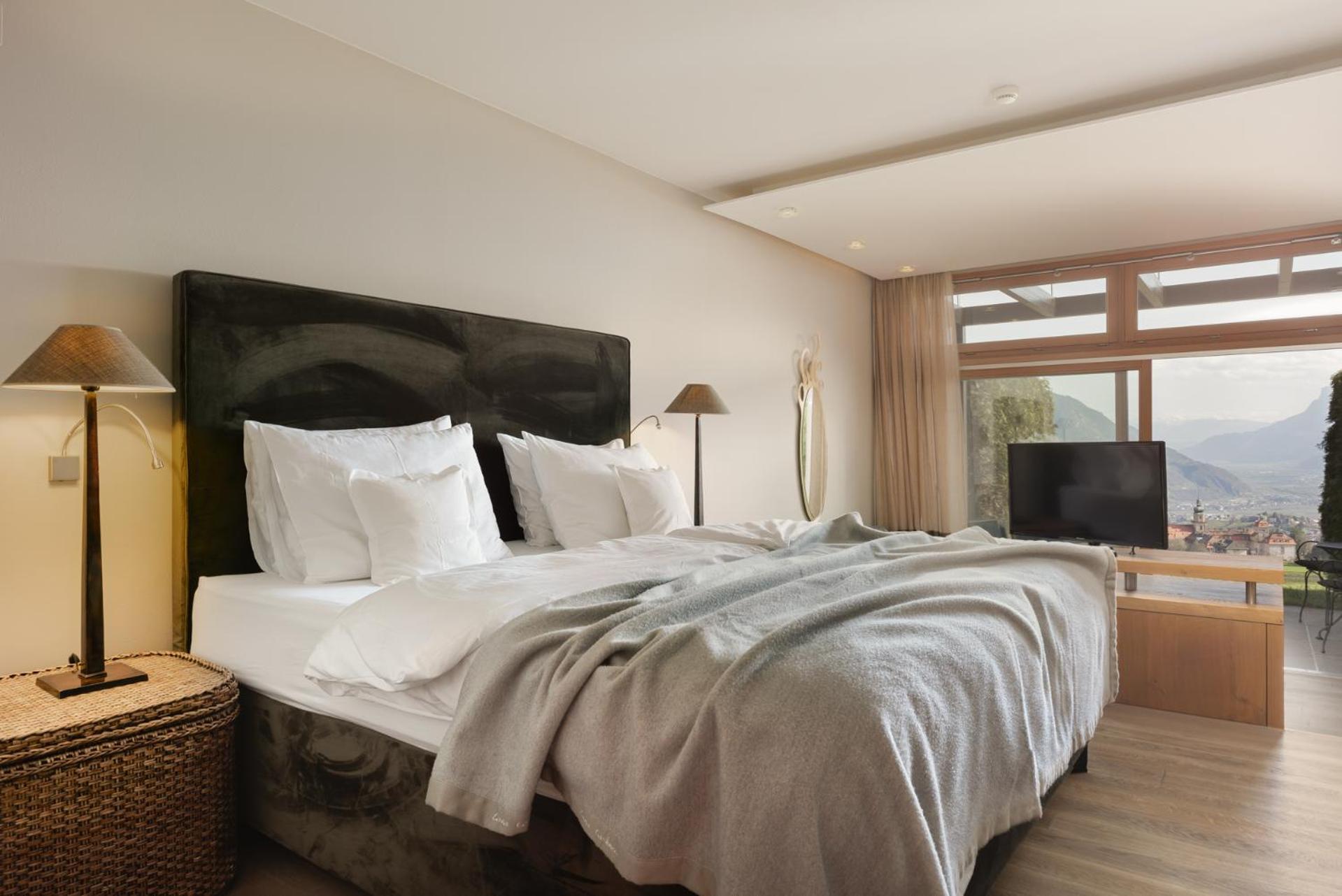 Hotel Kueglerhof Tirolo Ngoại thất bức ảnh